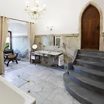 Antique In The Xv Century Castle Apartamento *