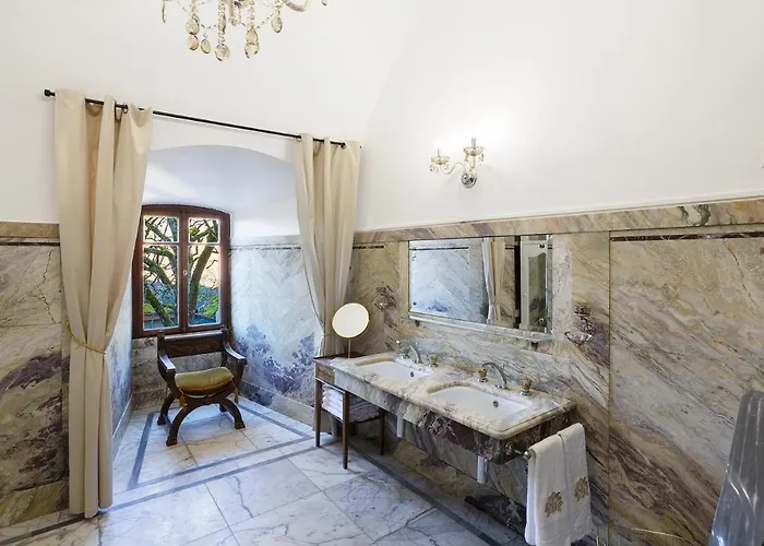 Antique In The Xv Century Castle * Clarens