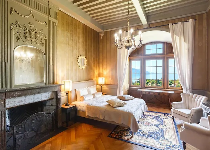 Antique In The Xv Century Castle * Clarens