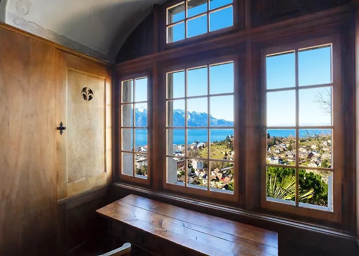 Apartment Antique In The Xv Century Castle Clarens