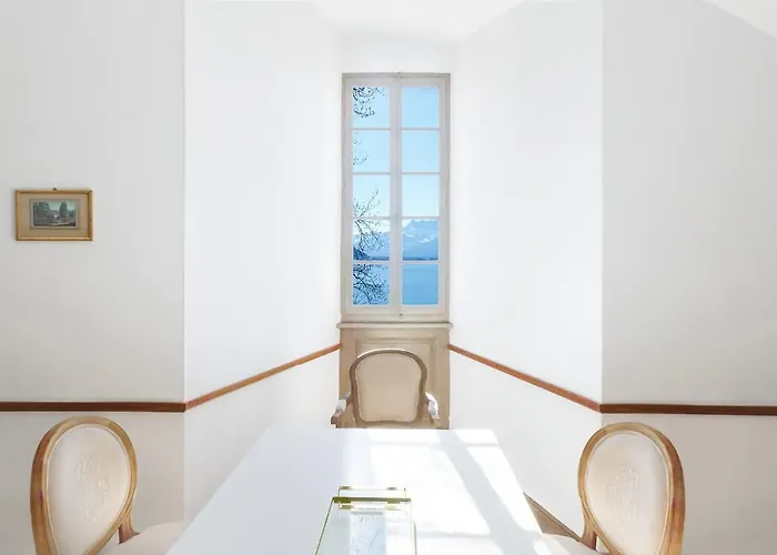 Apartment Antique In The Xv Century Castle Clarens